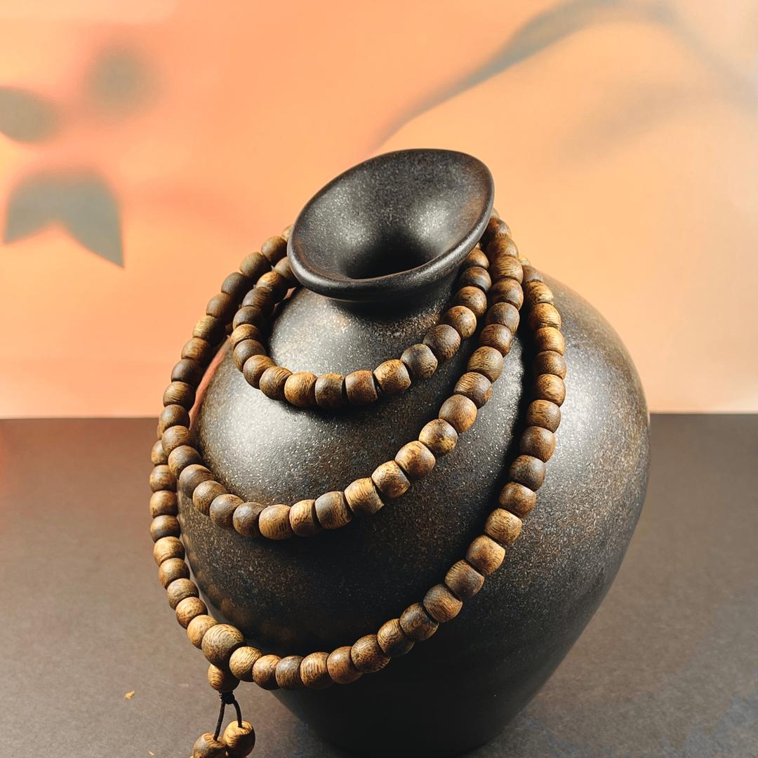 爱玩沉香的思思