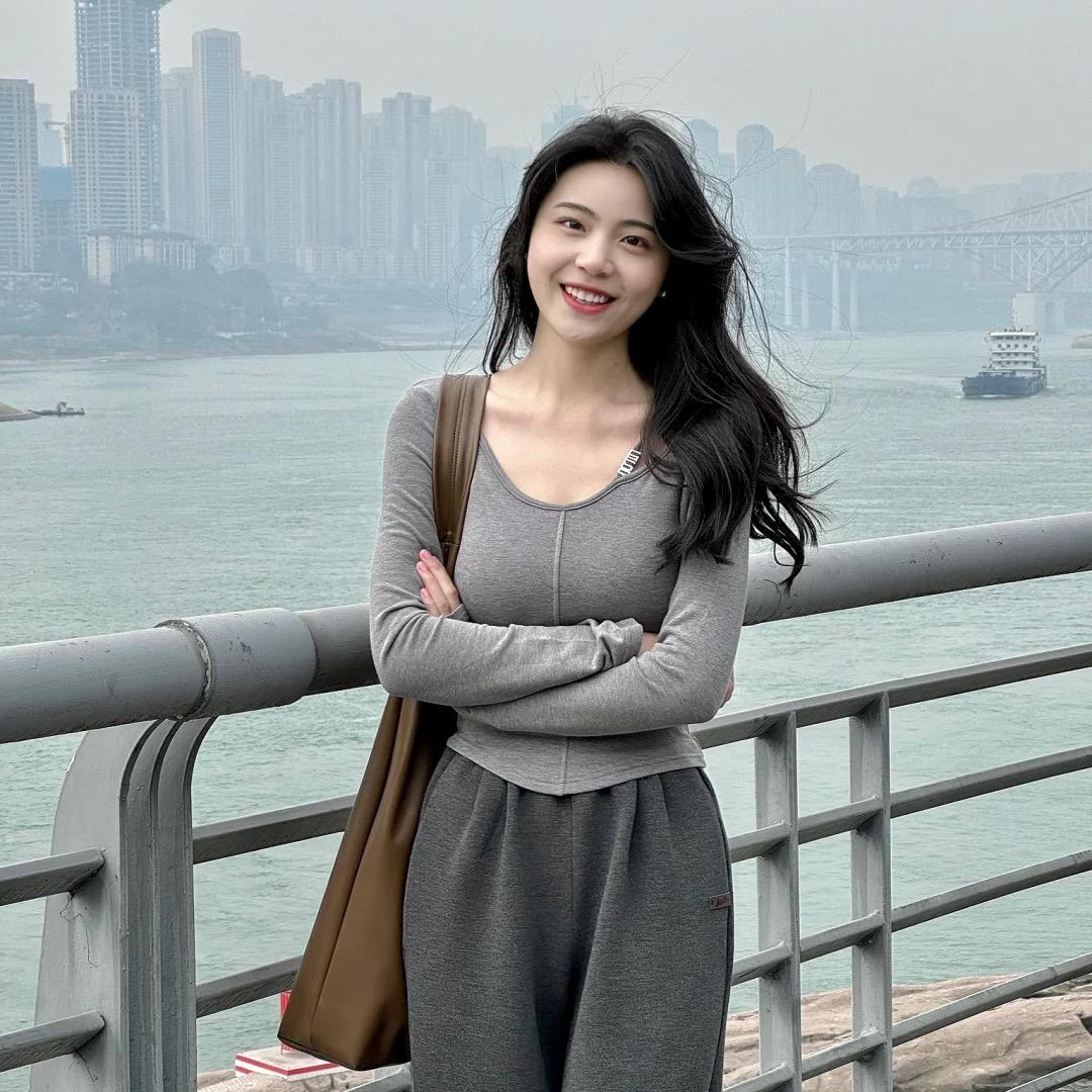 小助理.