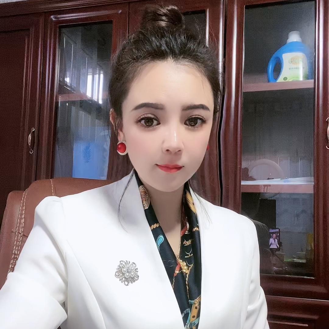 浅蓝铯啲嗳