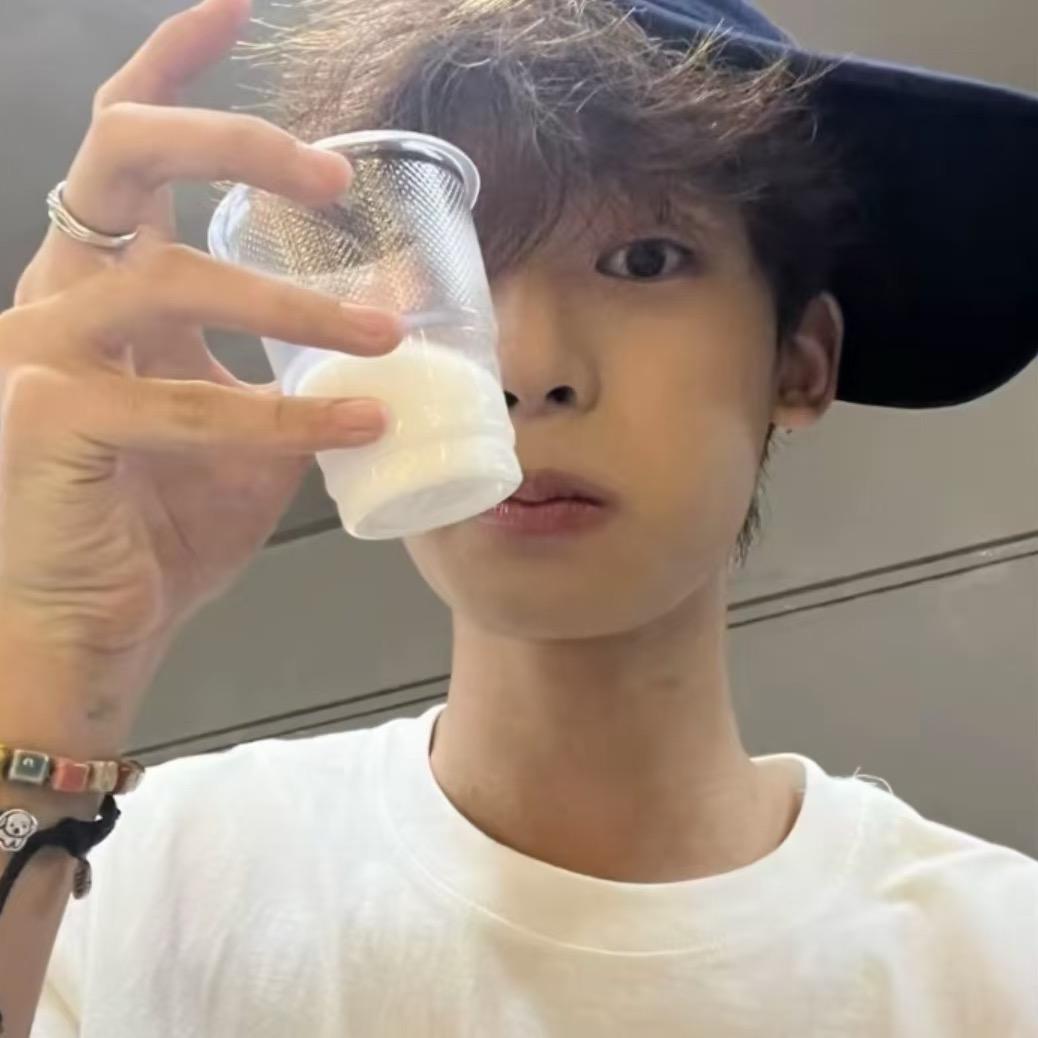 人丑嘴贱长得危险还没钱