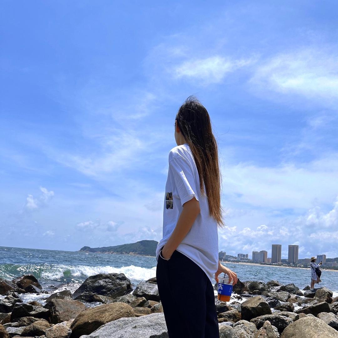 周六女装店