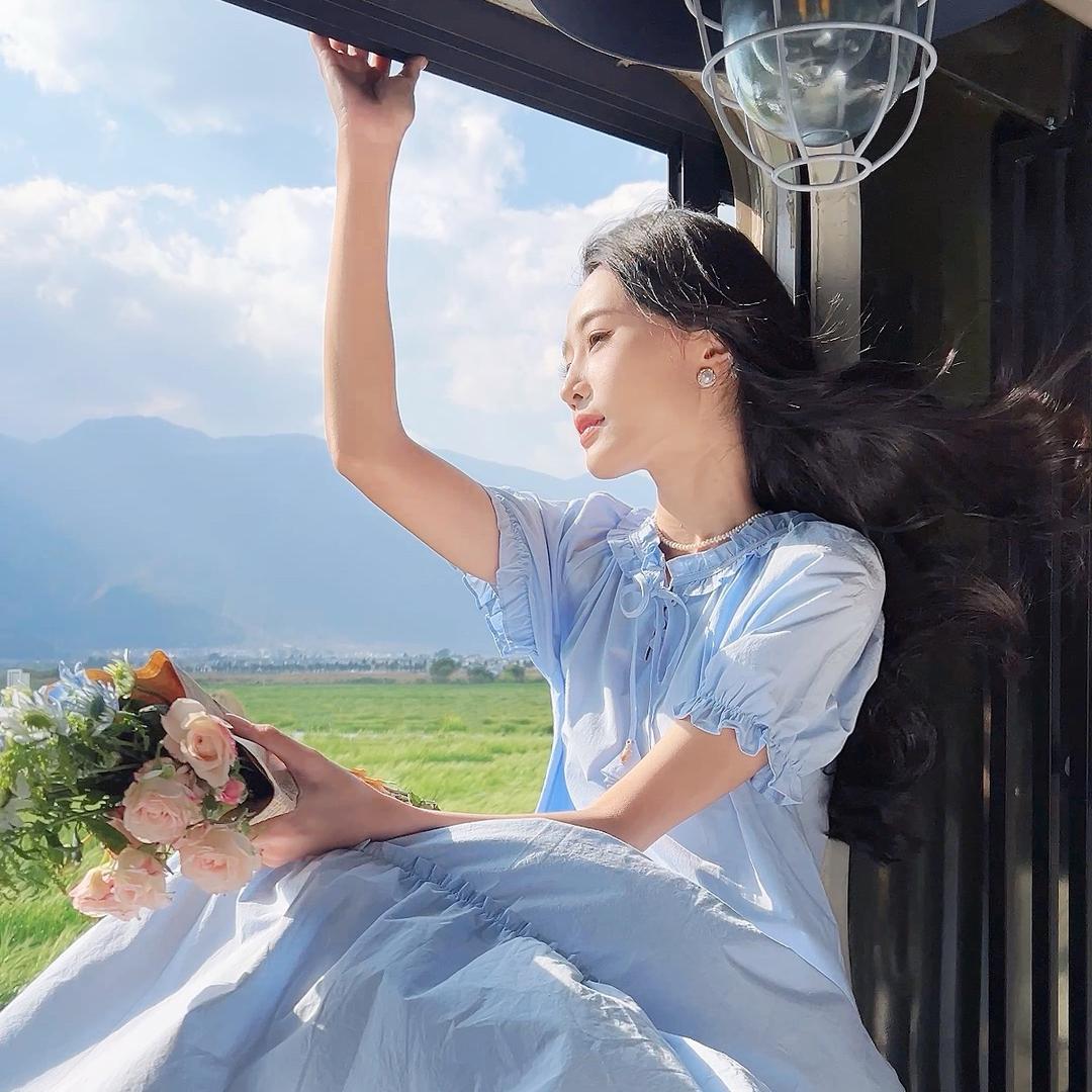 优奈今天穿啥捏（努力版）