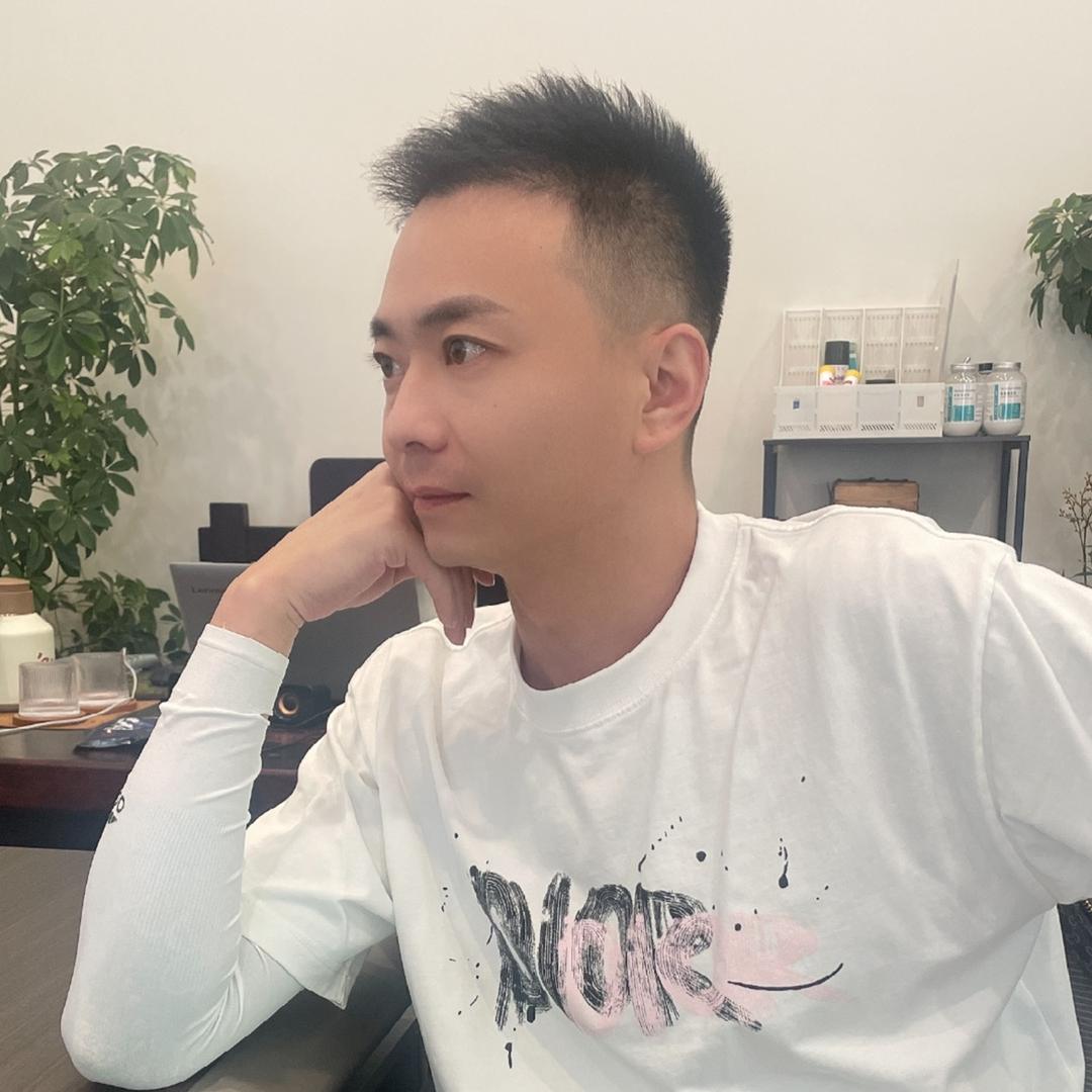 鹏伟