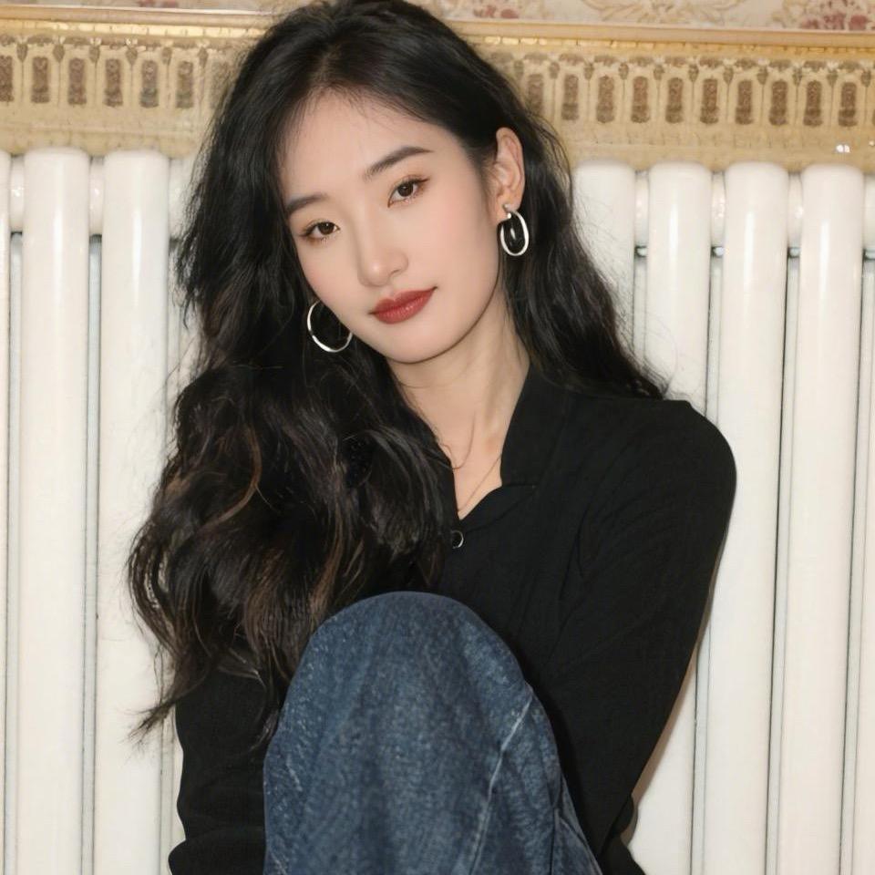 雾里藏玫瑰