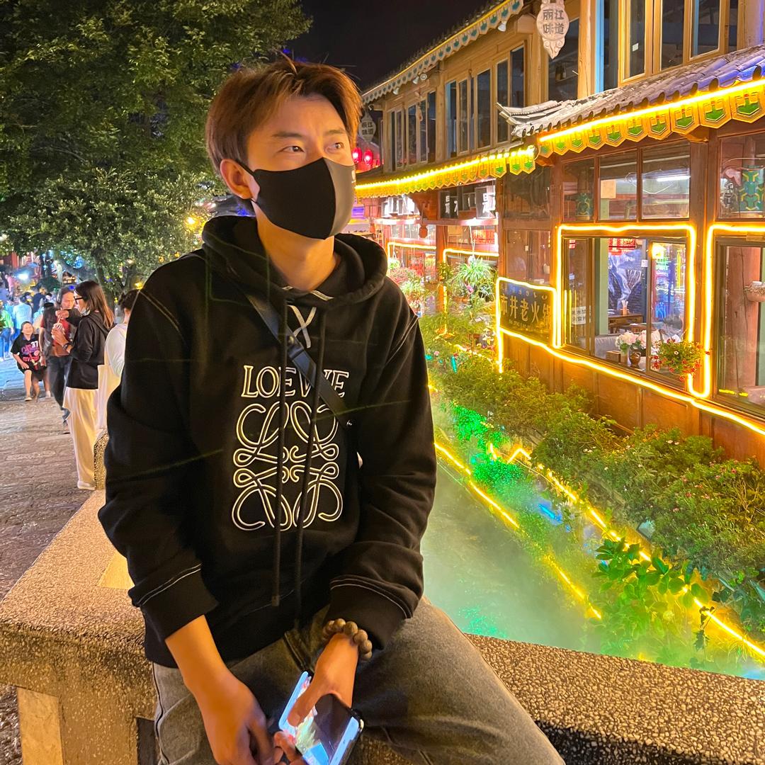 郭一瓶水果