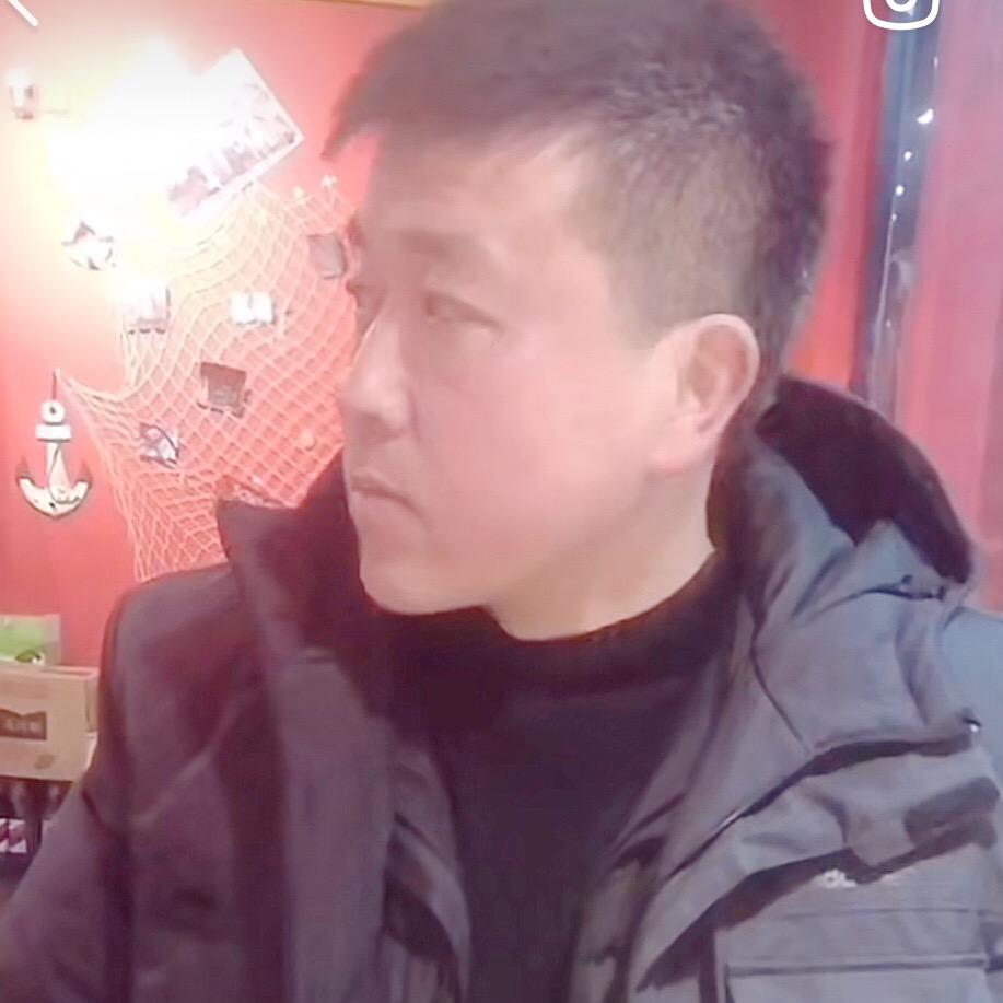 小天才们男士精品毛衣工厂店