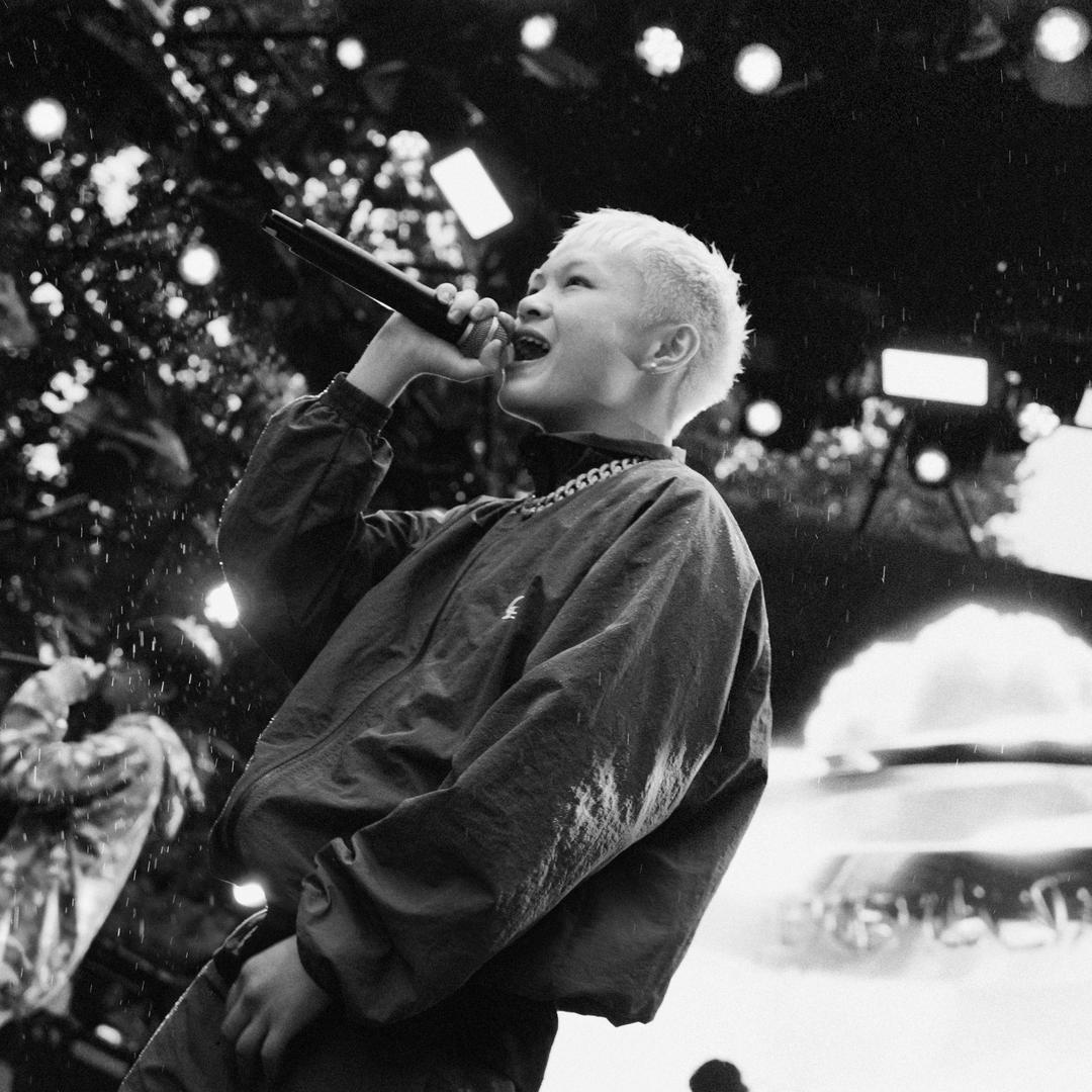 YOUNG ZJ（双流乖娃娃）