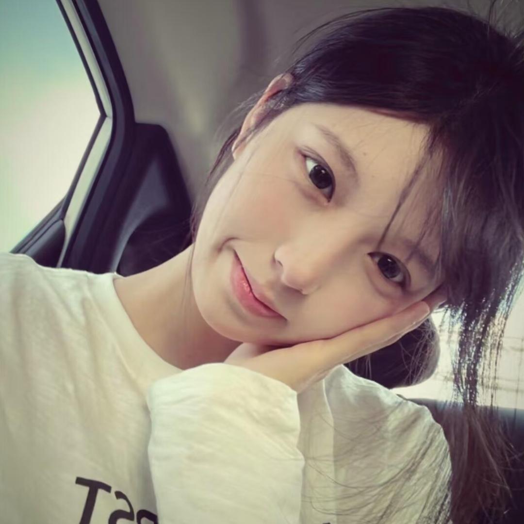 抑郁小魚饼 ಣ