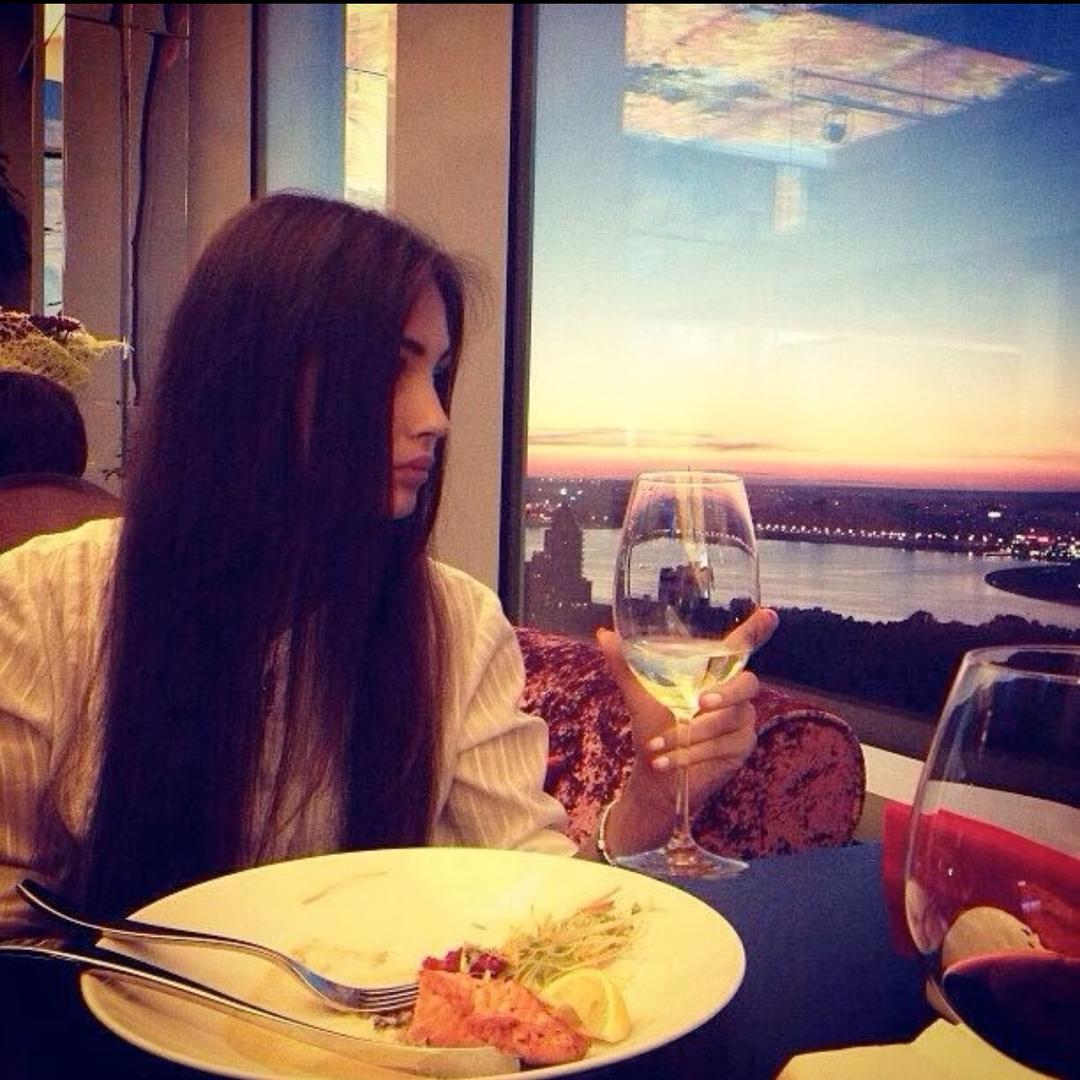 你眼角的湿润闻起来像爱