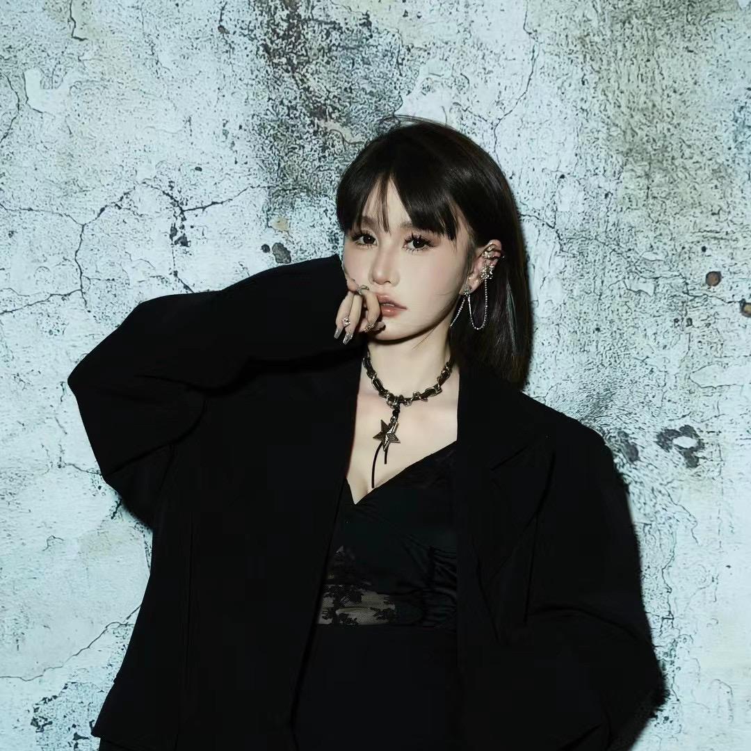 心心 YeMi