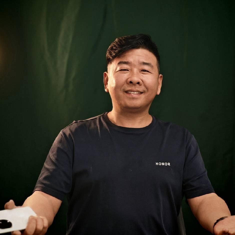 荣耀授权体验店(济南万象城店)专用号