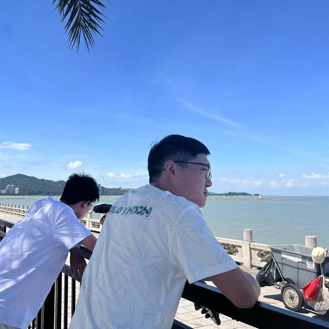 蓝天✌(̿▀̿ ̿Ĺ̯̿̿▀̿ ̿)✌北