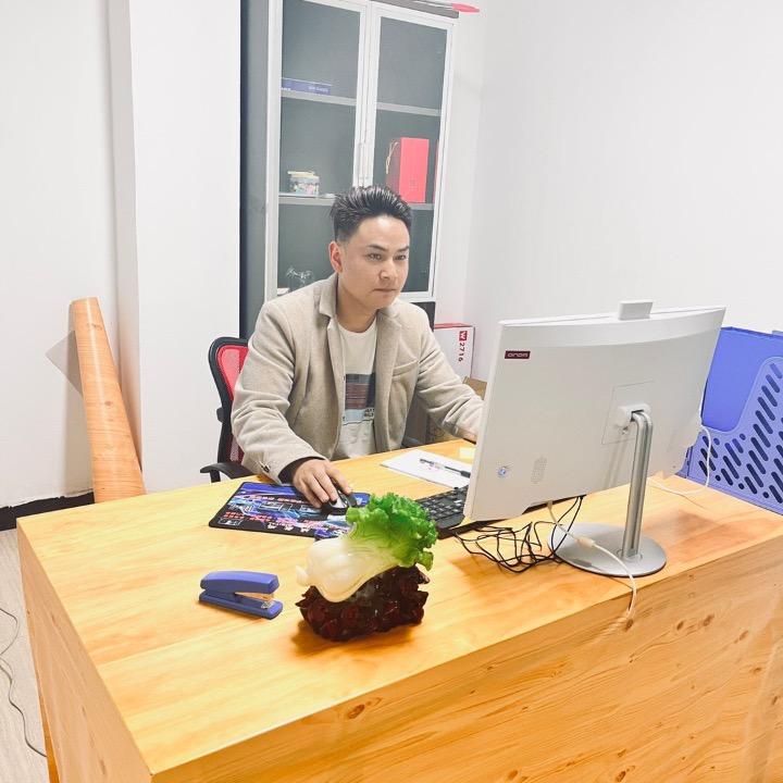 小杰在大岭山收废品