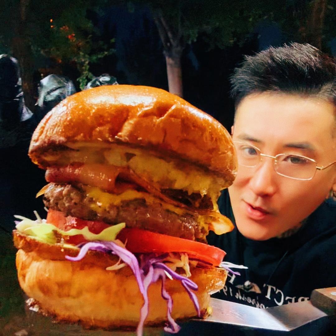 老达真不赖（摆摊卖汉堡买大G努力版）💪