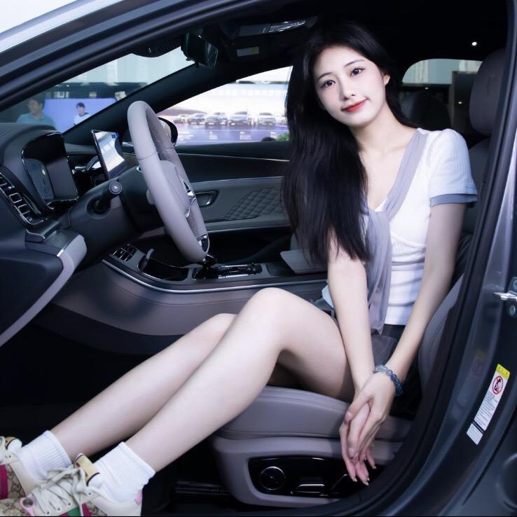 境见汽车4s店