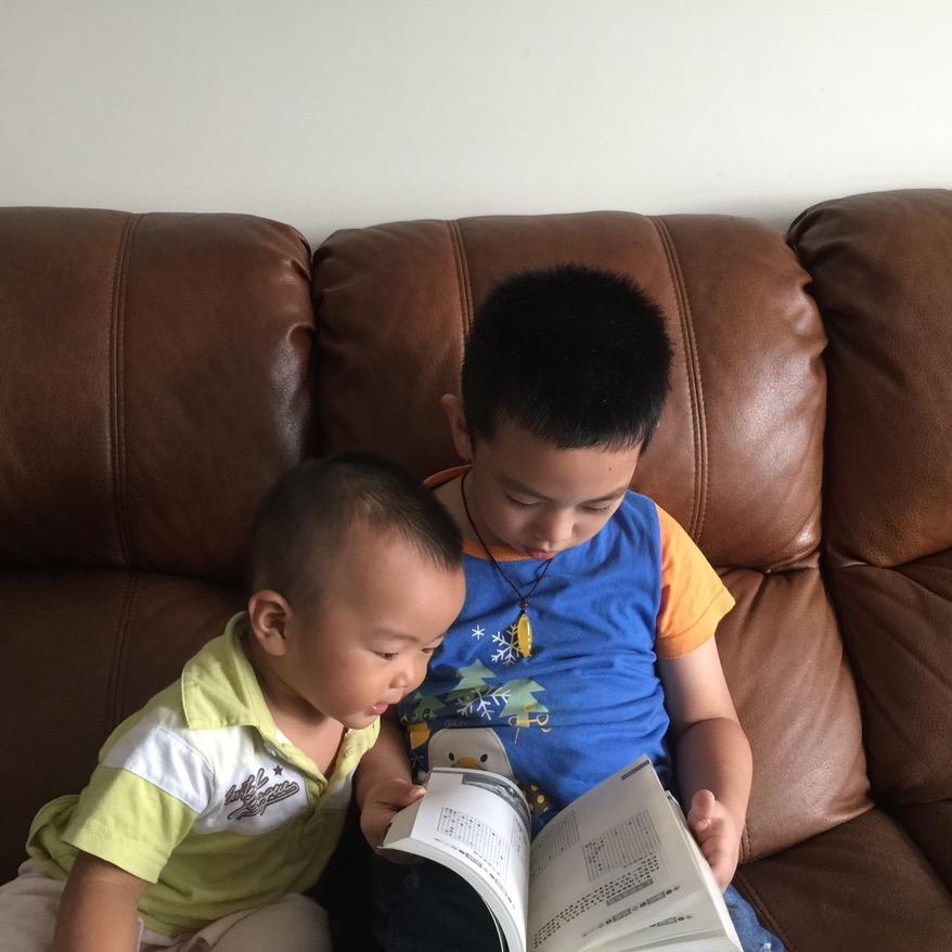 胖胖呼呼的老王是个IT珠宝商