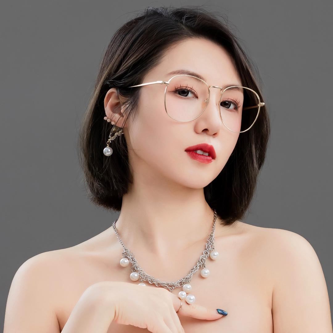 丹妮小阿姨
