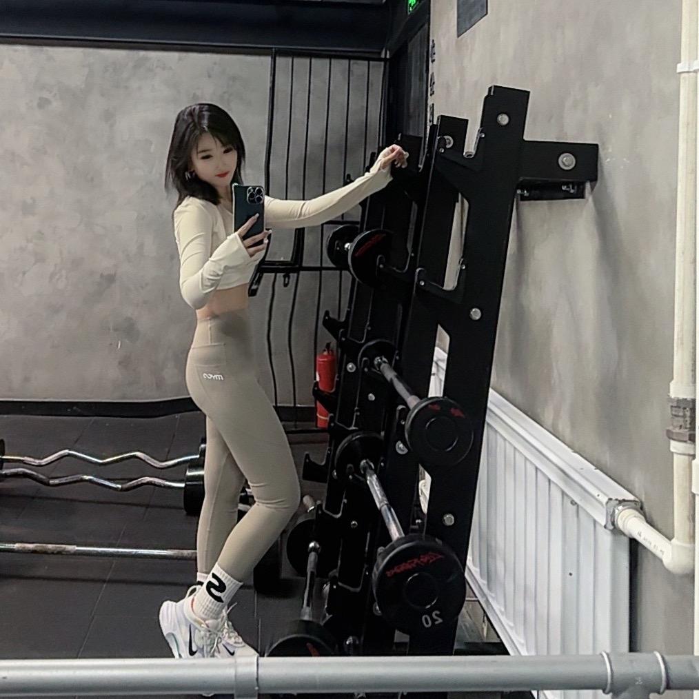 哎