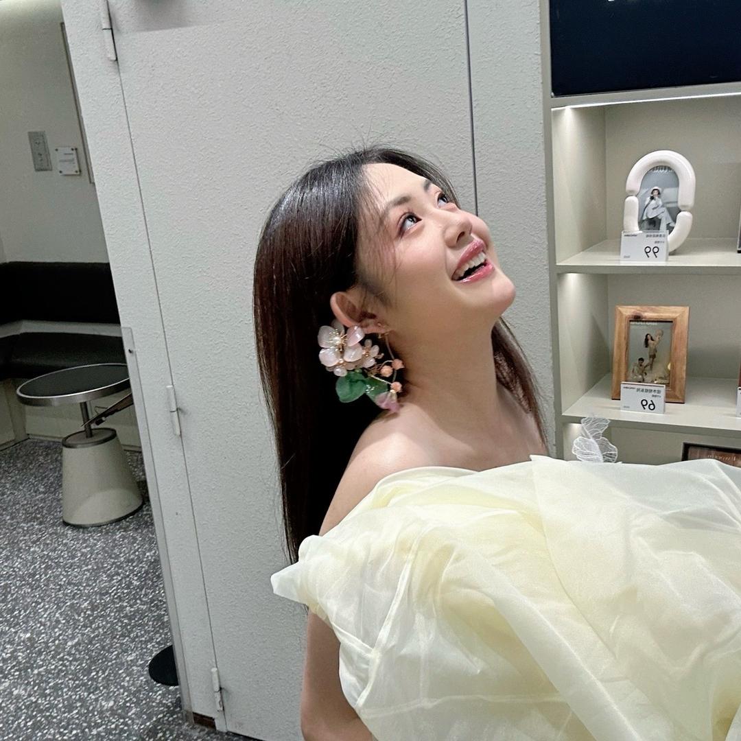 ·小鱼不吃芽芽·