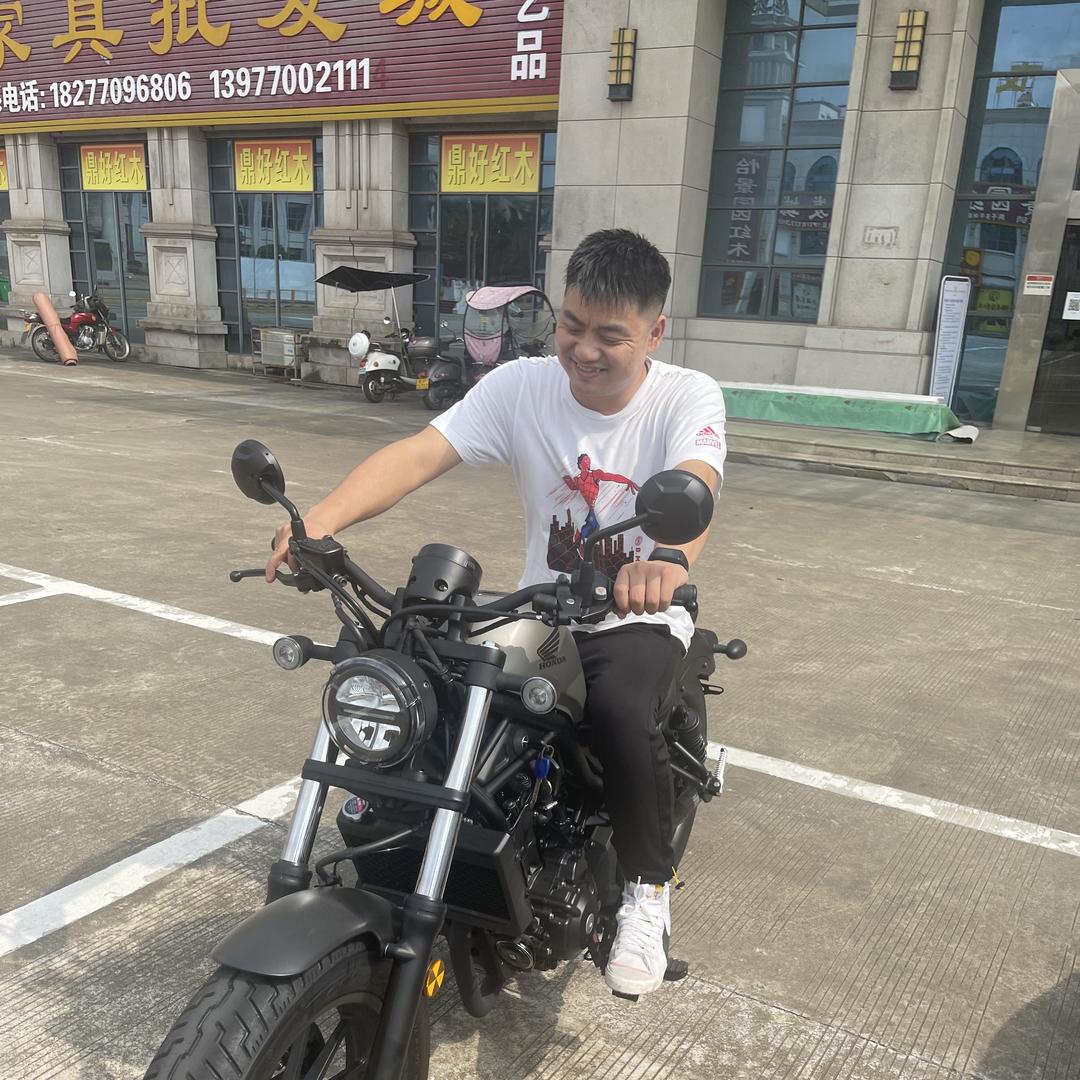 东兴市老马红木家具厂工艺品