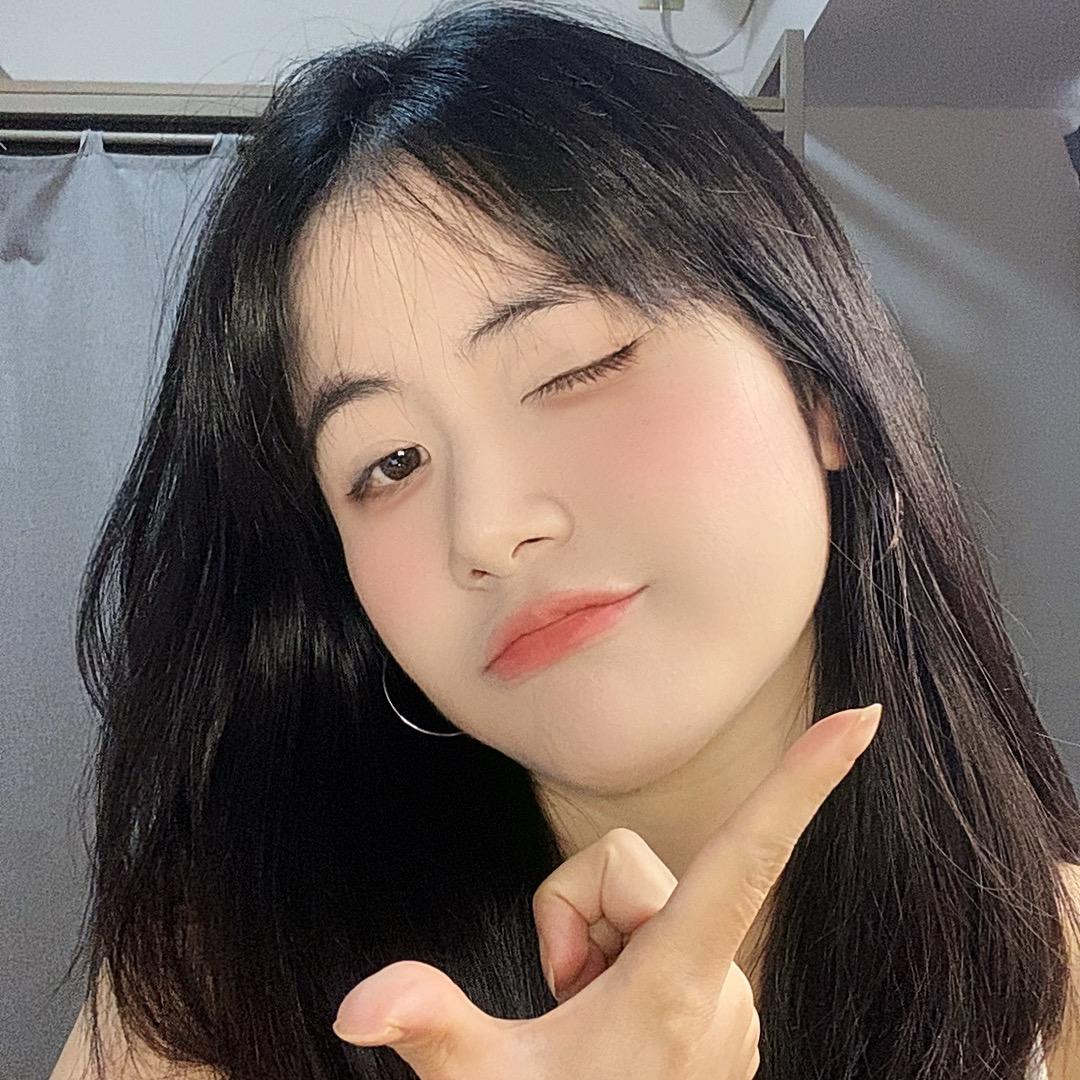 七七爱吃吃吃