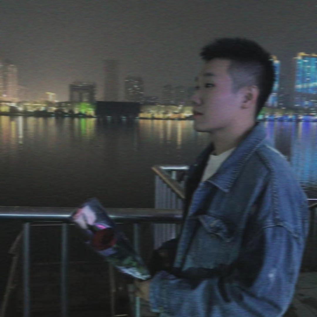 意大利香肠和蘑菇