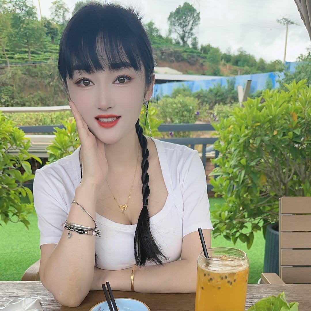 澜沧卡C诺  小甜心奶茶店