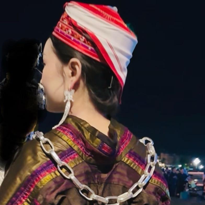 施秉🐾格莉雅苗族装店