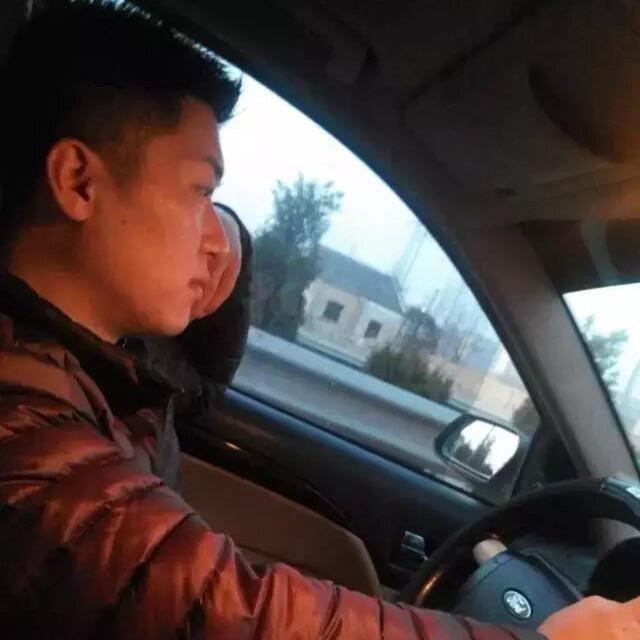 天街小雨