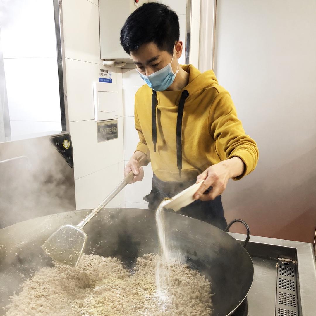 小杨：长阳秦云老太婆摊摊面