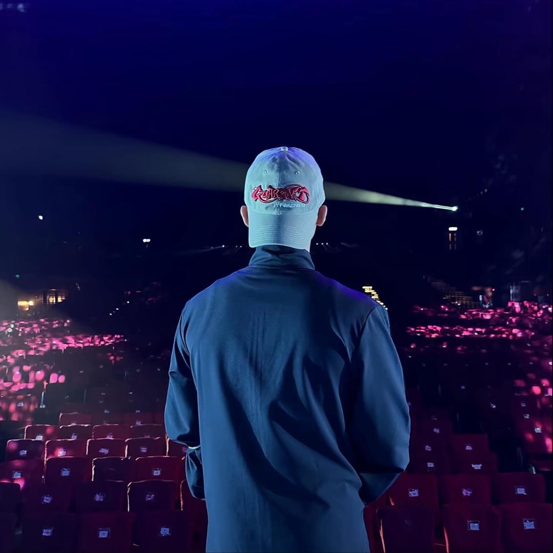 菠萝里面别加冰