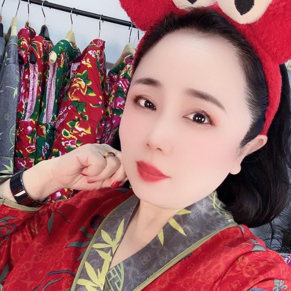 亮赫的服饰店