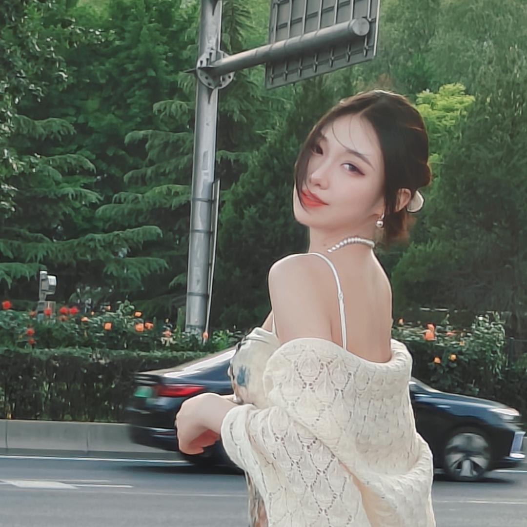 不知名艺术家yy