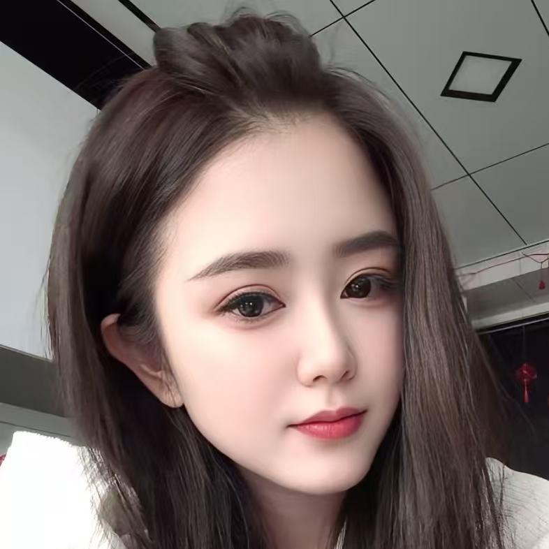 芯儿《努力中》