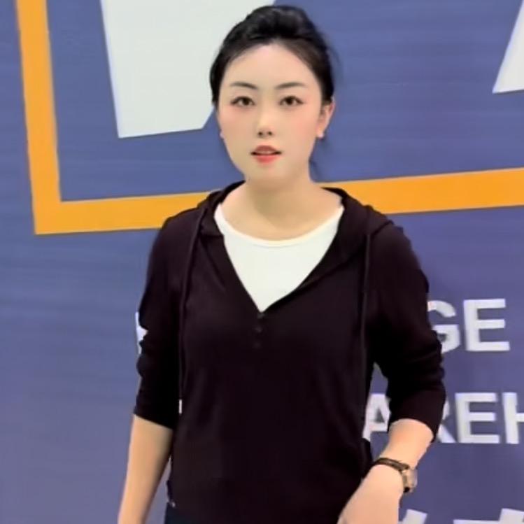 太原服装城子怡