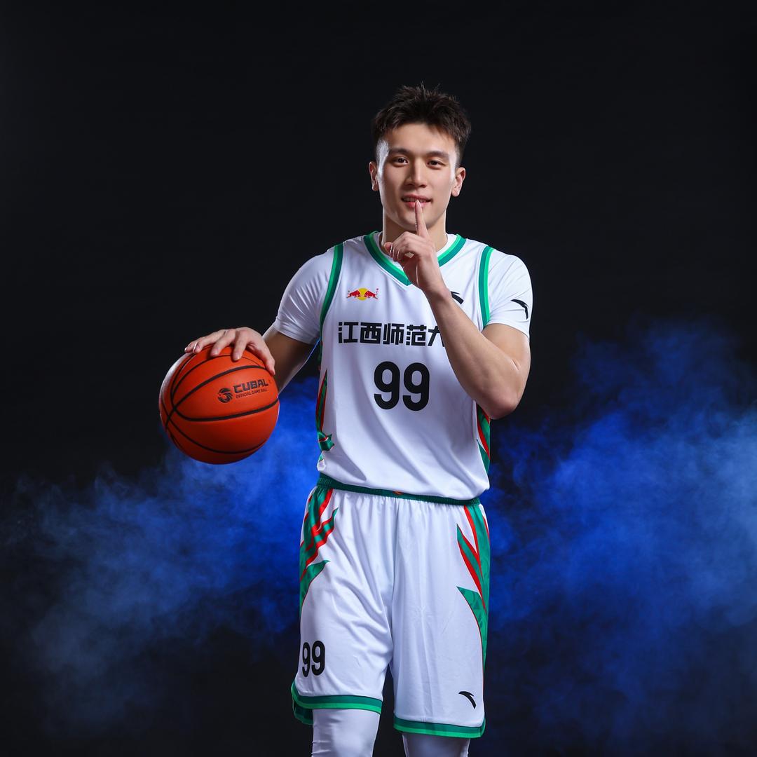 李佳辉_99⛹️