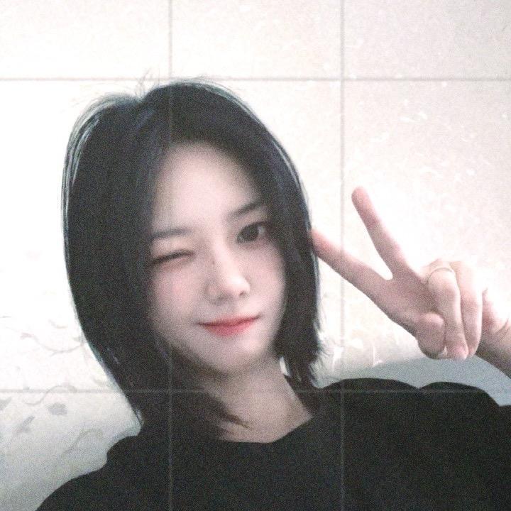 是珊珊吖