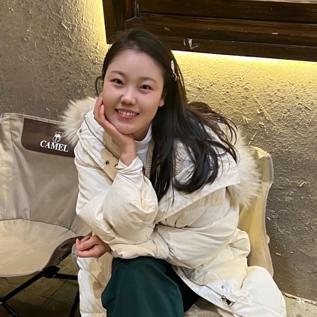 红噗噗的脸蛋儿