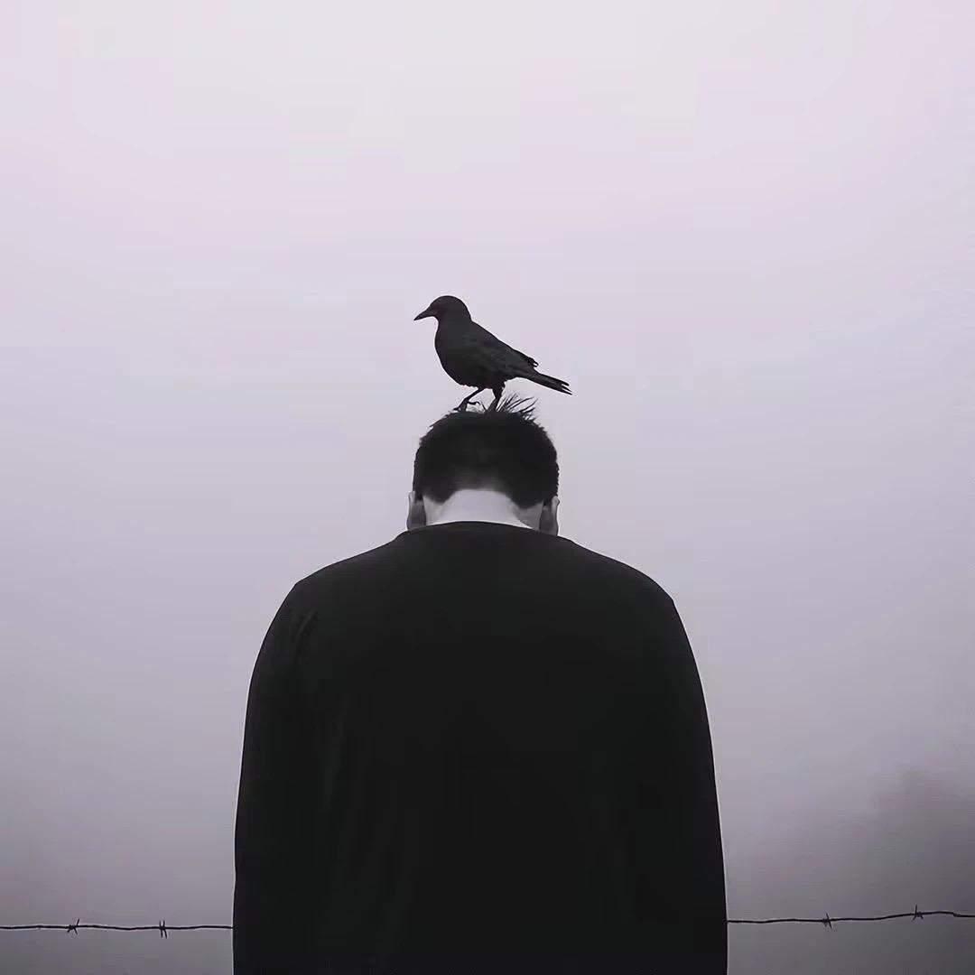 得了神经病的精神病人努力工作成了疯人院长