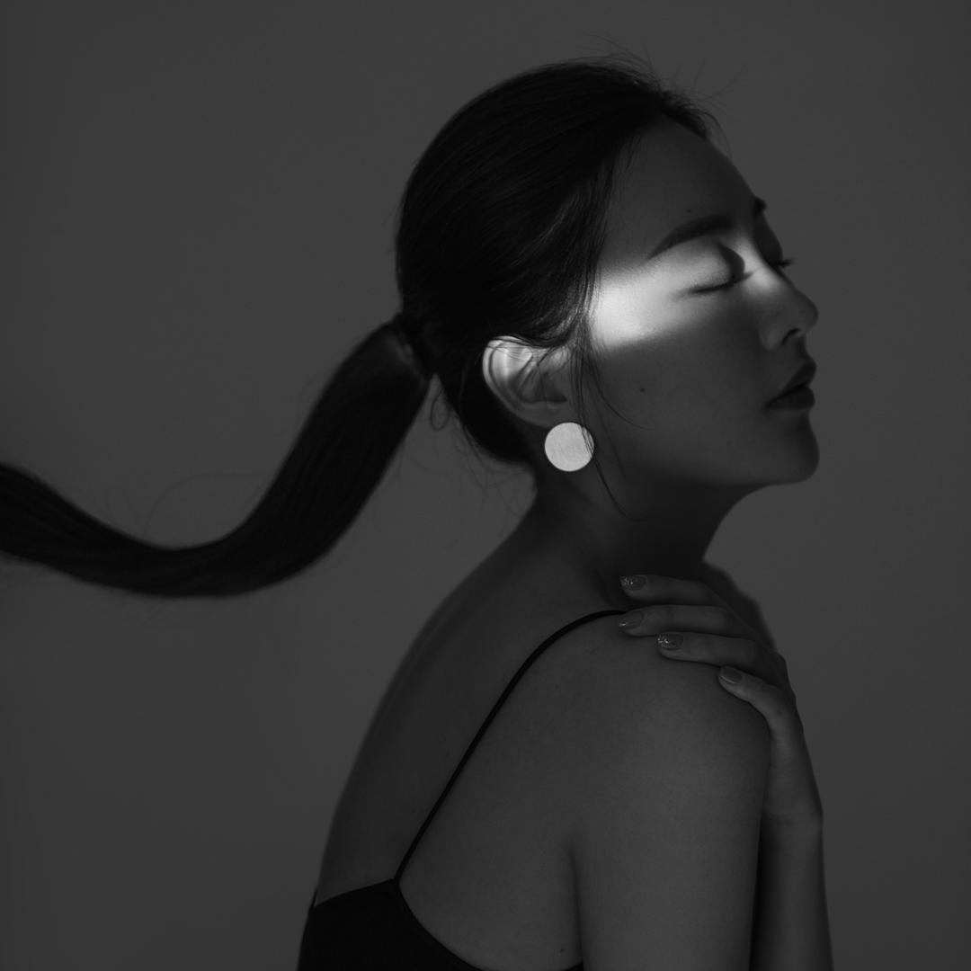 M - 🌙