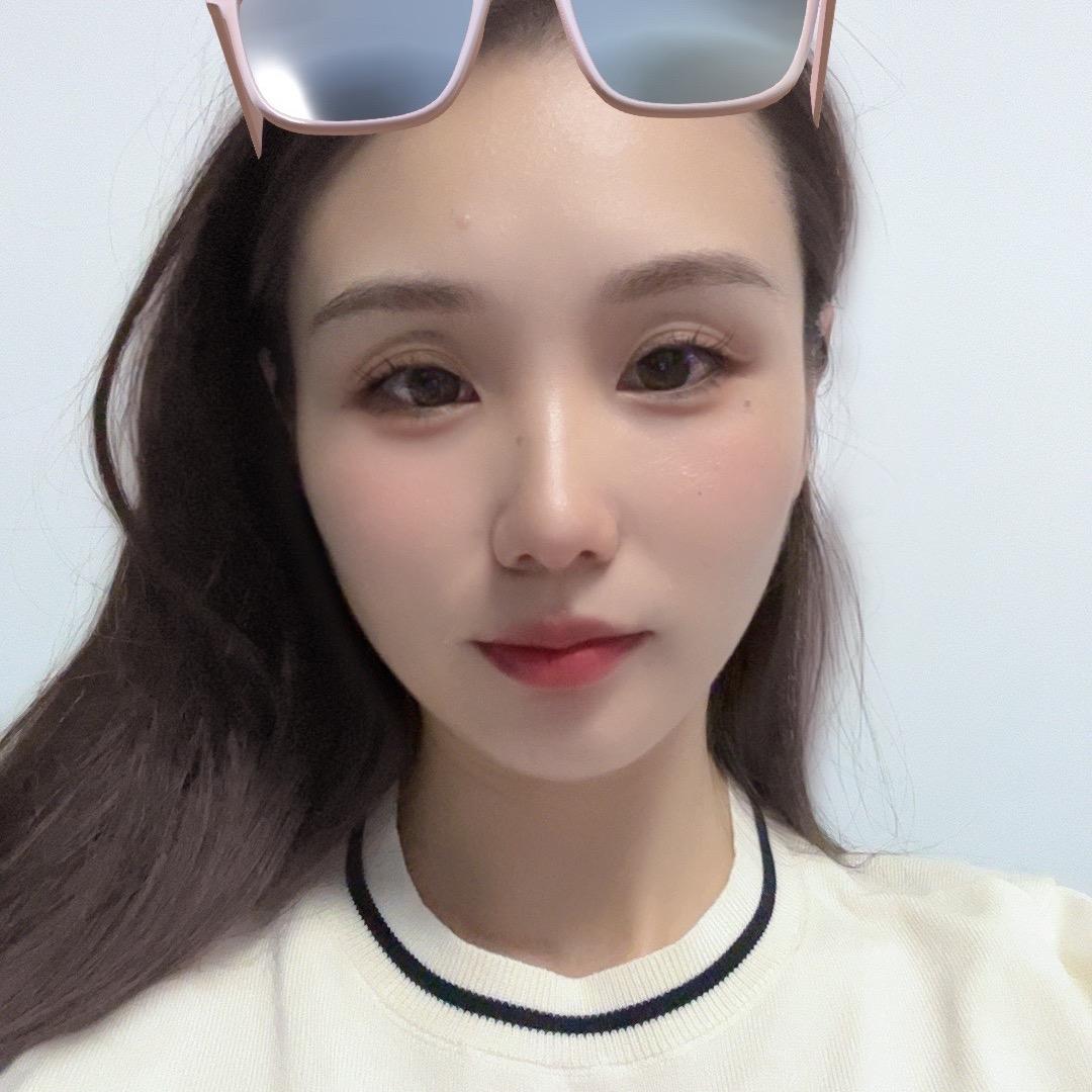 瑞思奢石背景墙小杨