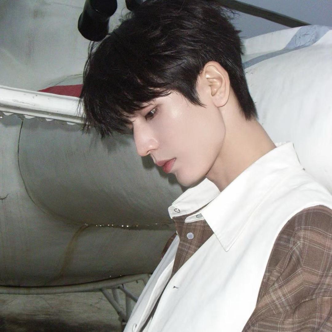 赫桃酥1230（见过张凌赫版）