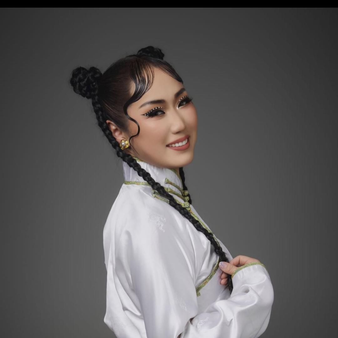 其布尔其其格