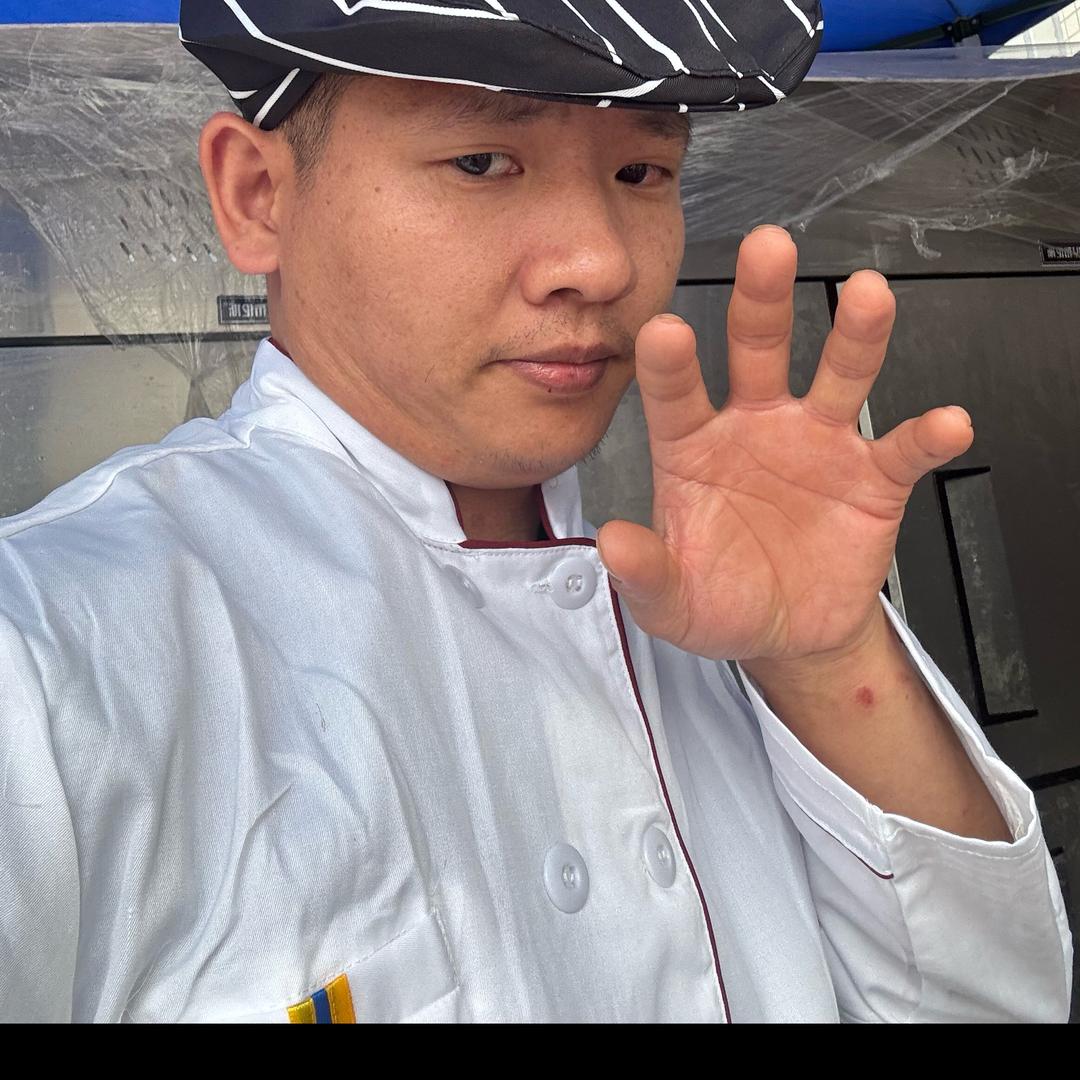 光头师兄（橱窗营业中）