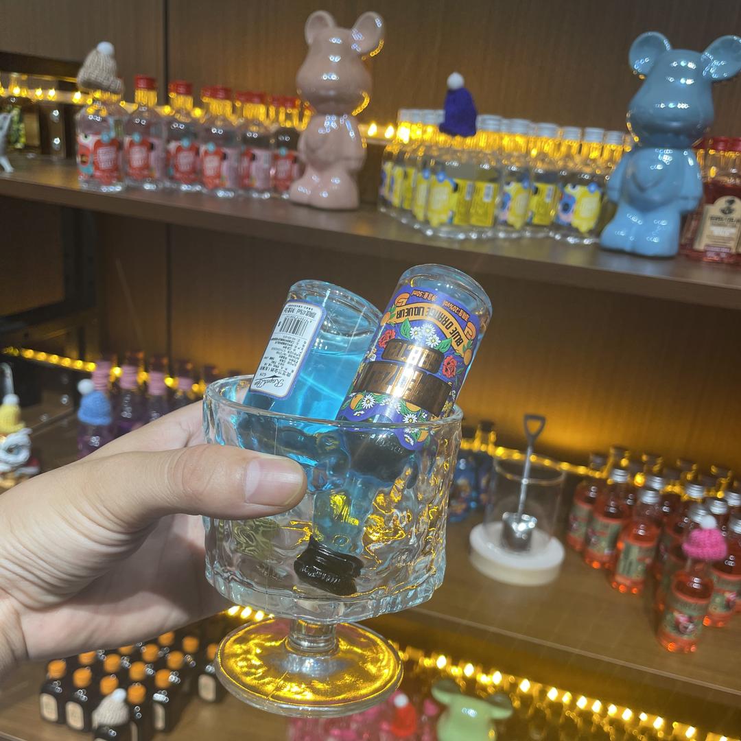 绅情逸味小酒馆