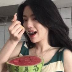 睡不饱.