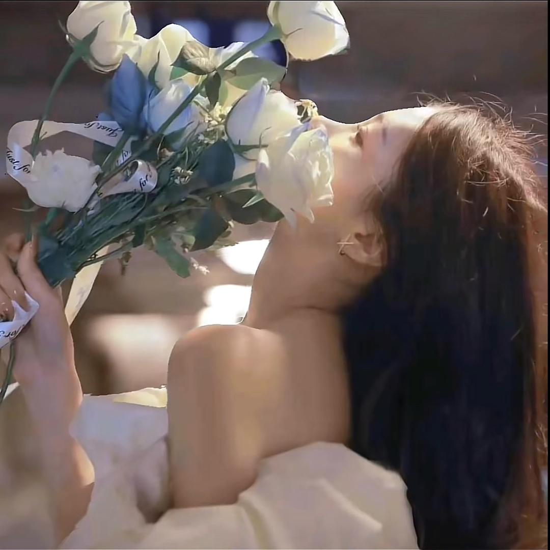 娘娘超爱打游戏