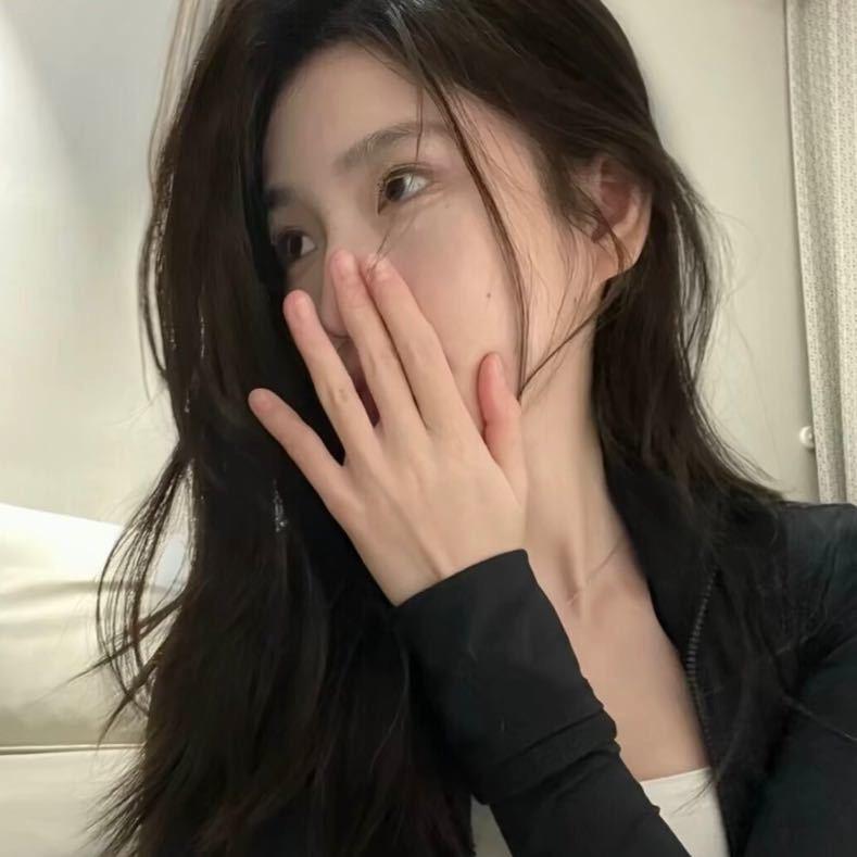 🌙在湖边捞🧐月亮