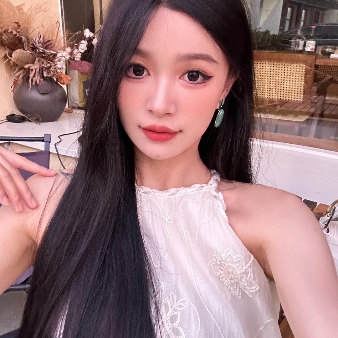 Fengyiyi女装