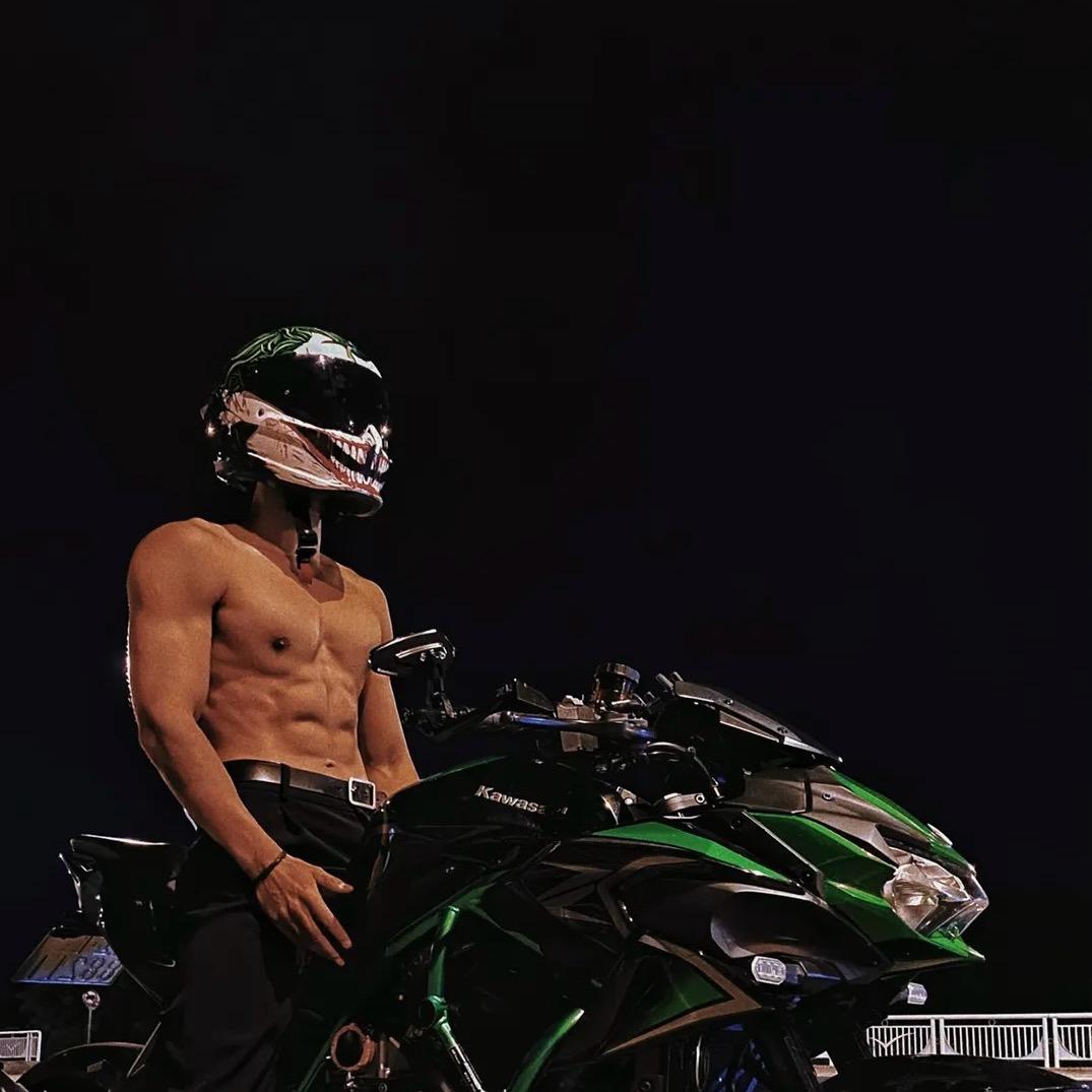 万风T-FlT健身游泳-小秋